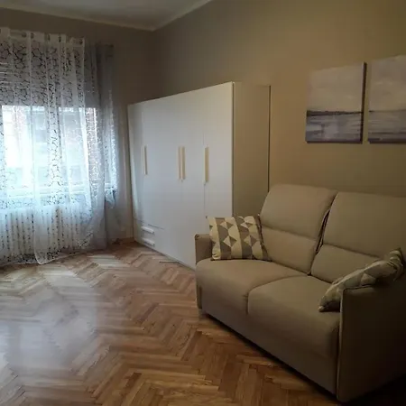 Mono-bijoux Albergian, Ideale X2 Apartmán Turín